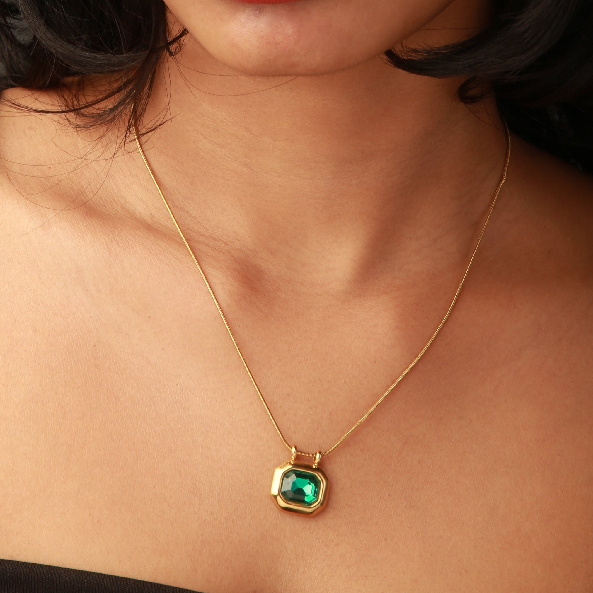 Ellipse Necklace (Green)